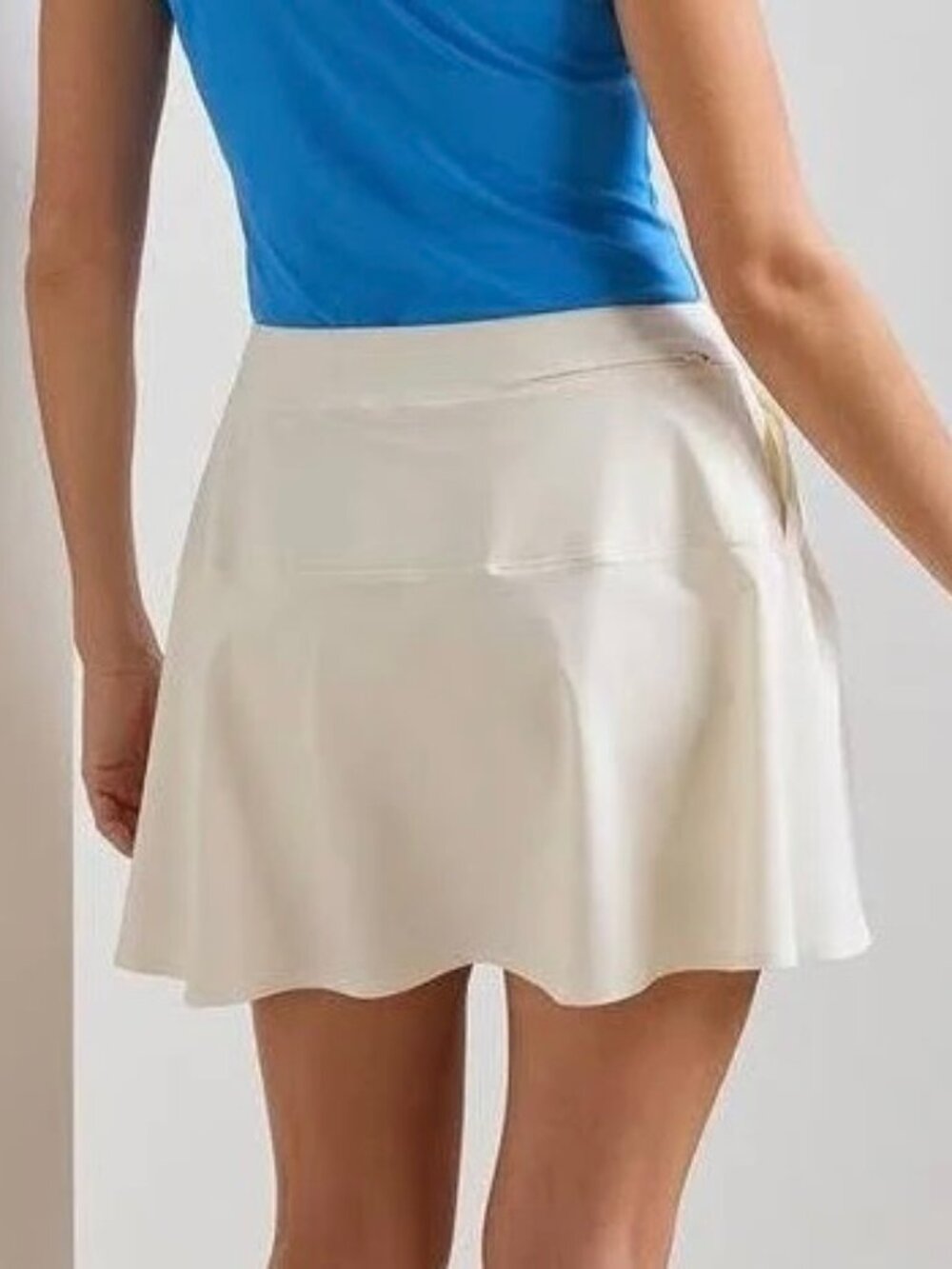 Peter Millar Women’s Ivory Performance Golf Skort 17” UPF 50+ Size M $140 NWT